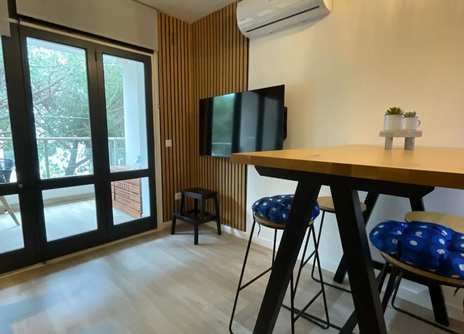 Hauzify I Apartament Mar D'Aro プラヤ・デアロ